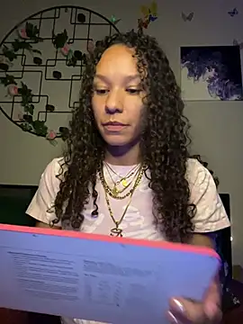 Snapshot of _Neeka_ chatting on June 2026 03:31:02 AM Neeka online show from June 2026 03:31:02 AM