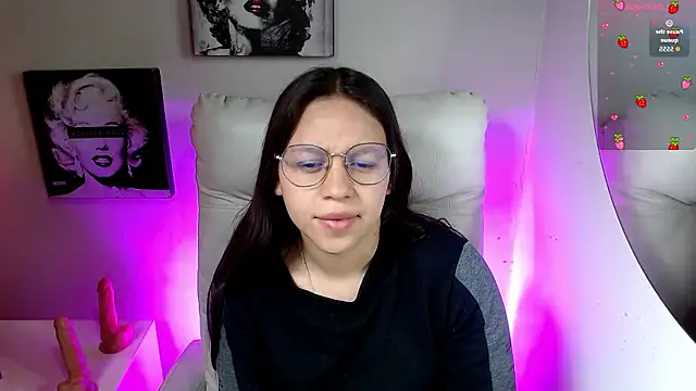 Snapshot of SamanthaRoldaan chatting on January 2026 01:05:02 PM SamanthaRoldaan online show from January 2026 01:05:02 PM