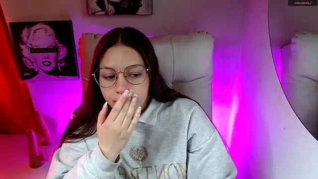 Snapshot of SamanthaRoldaan chatting on February 2026 02:44:02 PM SamanthaRoldaan online show from February 2026 02:44:02 PM