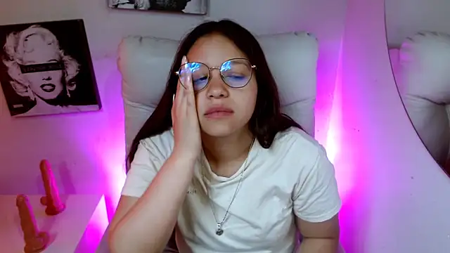 Snapshot of SamanthaRoldaan chatting on February 2026 07:23:02 PM SamanthaRoldaan online show from February 2026 07:23:02 PM