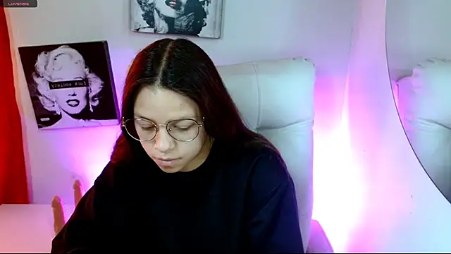 Snapshot of SamanthaRoldaan chatting on February 2026 02:16:02 PM SamanthaRoldaan online show from February 2026 02:16:02 PM