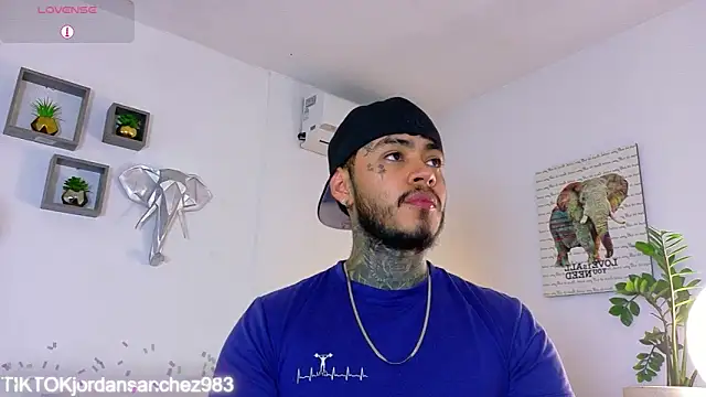 JordanSmiith  online show from February 2026 09:25:02 PM