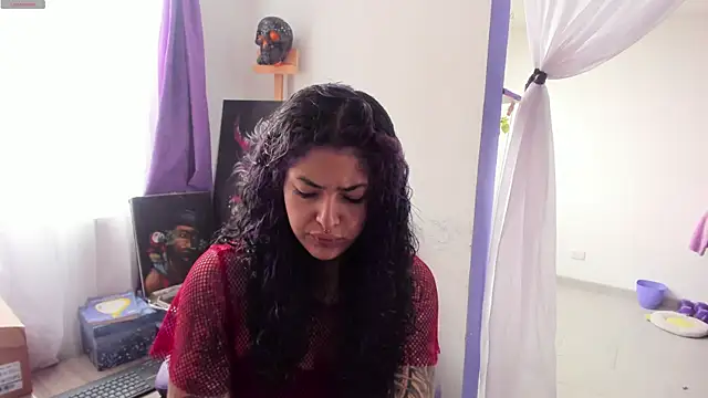 witchviolet online show from September 2025 01:11:02 PM