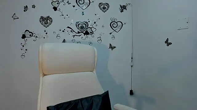 Linisprincehot69 online show from November 2025 05:31:01 AM