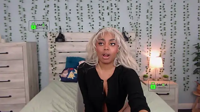 RobynKnight online show from February 2026 05:01:02 AM