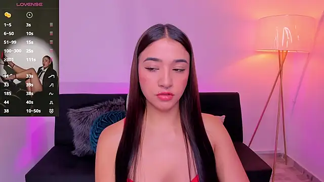 Snapshot of Antonella_Grayy chatting on May 2026 12:12:02 PM Antonella Grayy online show from May 2026 12:12:02 PM