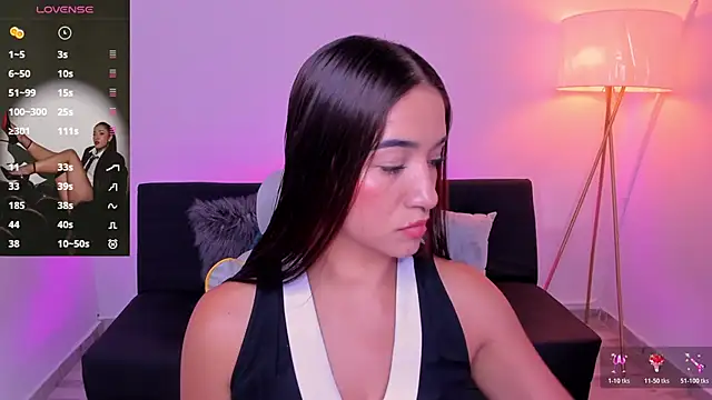 Snapshot of Antonella_Grayy chatting on May 2026 09:45:01 PM Antonella Grayy online show from May 2026 09:45:01 PM