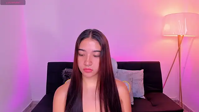 Snapshot of Antonella_Grayy chatting on June 2026 02:32:02 PM Antonella Grayy online show from June 2026 02:32:02 PM
