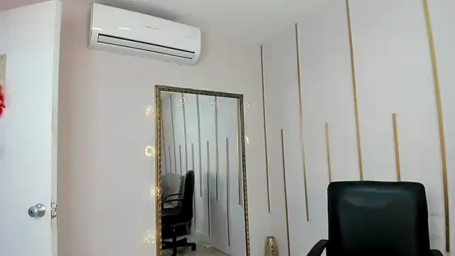 Nayariskaya online show from December 2025 02:34:02 PM