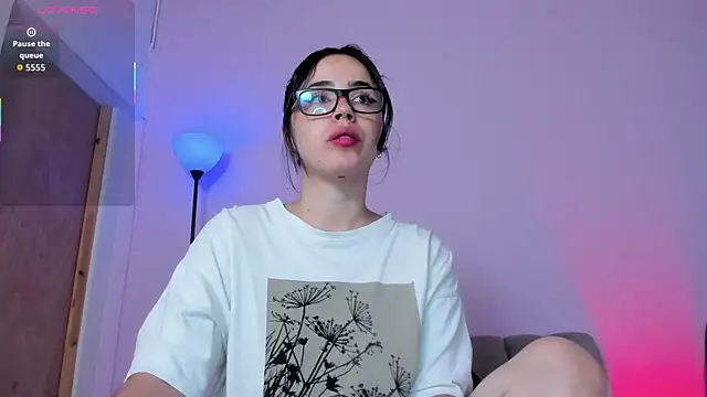 zoe6x online show from February 2026 01:12:02 PM