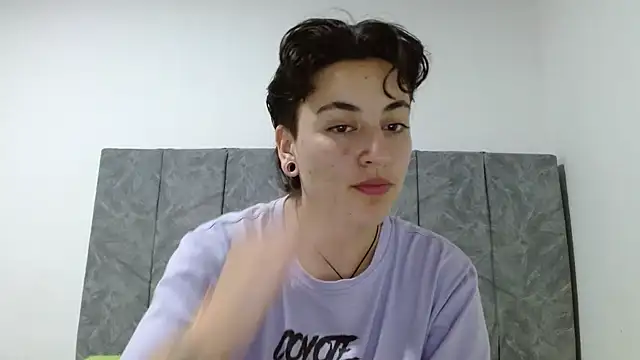 Snapshot of linda_33 chatting on September 2025 12:21:01 AM linda 33 online show from September 2025 12:21:01 AM