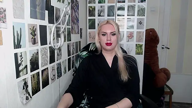 Snapshot of CapriScorpion chatting on November 2025 10:58:02 AM CapriScorpion online show from November 2025 10:58:02 AM