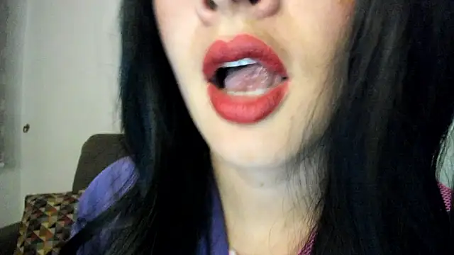 Snapshot of queen_fetish chatting on December 2024 11:18:02 PM queen fetish online show from December 2024 11:18:02 PM