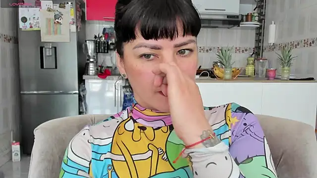 Snapshot of queen_fetish chatting on February 2025 05:04:02 PM queen fetish online show from February 2025 05:04:02 PM