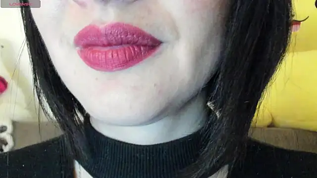 Snapshot of queen_fetish chatting on March 2025 12:10:02 AM queen fetish online show from March 2025 12:10:02 AM