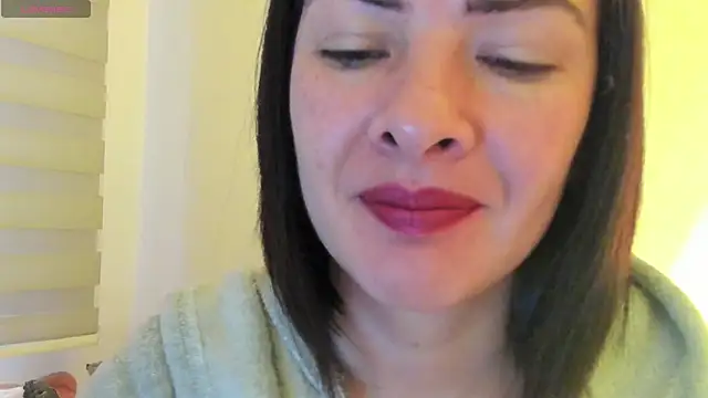 Snapshot of queen_fetish chatting on September 2025 10:39:02 AM queen fetish online show from September 2025 10:39:02 AM