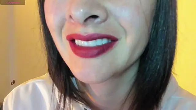 Snapshot of queen_fetish chatting on October 2025 10:38:01 AM queen fetish online show from October 2025 10:38:01 AM