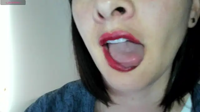 Snapshot of queen_fetish chatting on October 2025 02:28:01 PM queen fetish online show from October 2025 02:28:01 PM