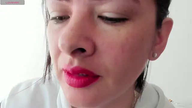 Snapshot of queen_fetish chatting on November 2025 02:06:02 PM queen fetish online show from November 2025 02:06:02 PM