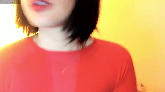 Snapshot of queen_fetish chatting on December 2025 01:38:02 PM queen fetish online show from December 2025 01:38:02 PM