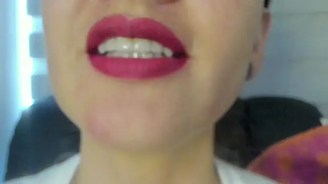 queen fetish online show from June 2026 07:18:01 PM