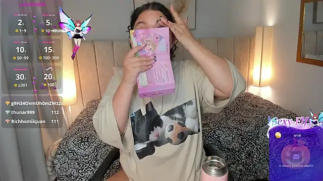 Snapshot of Atenea_cuteee chatting on December 2024 05:14:02 AM Atenea cuteee online show from December 2024 05:14:02 AM