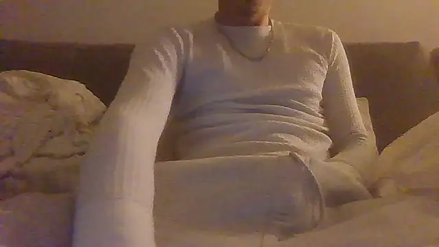 Snapshot of dominateurHot chatting on December 2025 12:30:01 AM dominateurHot online show from December 2025 12:30:01 AM