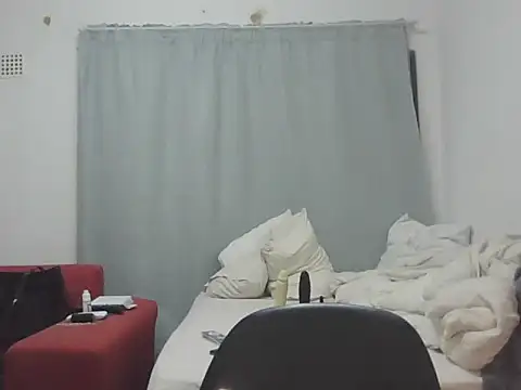 Sexxybella27 online show from November 2025 07:35:02 PM