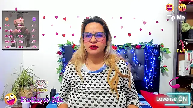 Snapshot of hazel_34 chatting on October 2025 08:24:02 AM hazel 34 online show from October 2025 08:24:02 AM