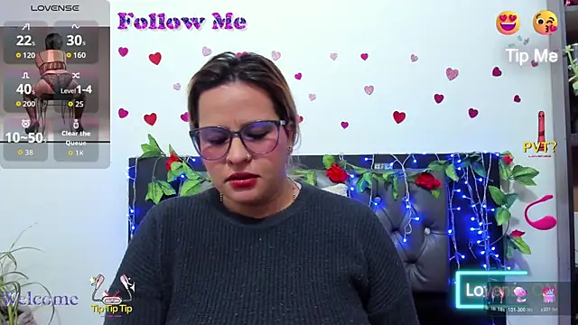 Snapshot of hazel_34 chatting on November 2025 08:37:02 AM hazel 34 online show from November 2025 08:37:02 AM