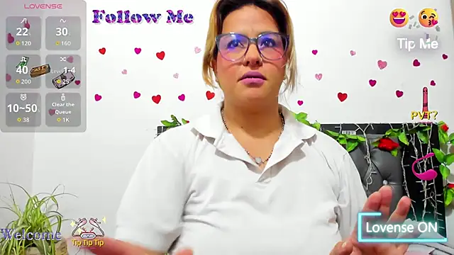 Snapshot of hazel_34 chatting on November 2025 08:36:02 AM hazel 34 online show from November 2025 08:36:02 AM