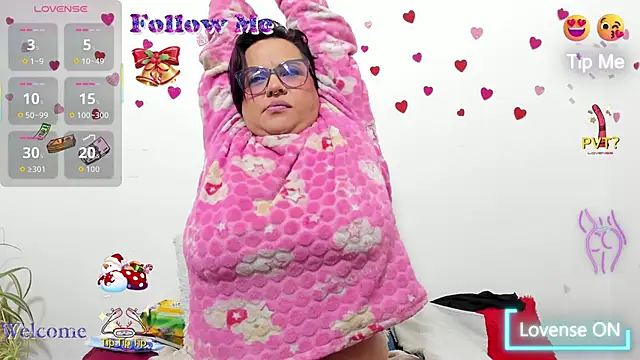 Snapshot of hazel_34 chatting on December 2025 08:41:02 AM hazel 34 online show from December 2025 08:41:02 AM