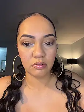 Snapshot of DestineeJayde chatting on October 2025 05:31:02 AM DestineeJayde online show from October 2025 05:31:02 AM