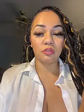 Snapshot of DestineeJayde chatting on November 2025 06:01:01 AM DestineeJayde online show from November 2025 06:01:01 AM