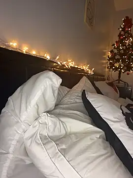 Snapshot of DestineeJayde chatting on November 2025 07:52:01 AM DestineeJayde online show from November 2025 07:52:01 AM