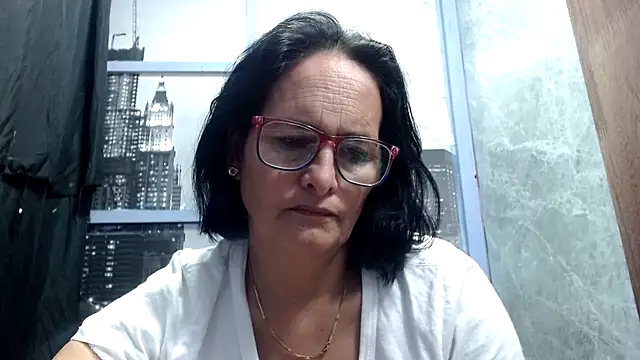 Nastylatinaxxx online show from December 2025 12:31:02 PM