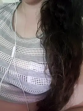 Snapshot of Zanoba-16 chatting on February 2025 10:59:01 PM Zanoba-16 online show from February 2025 10:59:01 PM