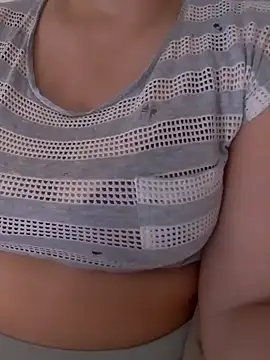 Snapshot of Zanoba-16 chatting on October 2025 07:40:02 AM Zanoba-16 online show from October 2025 07:40:02 AM