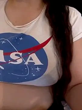 Snapshot of Zanoba-16 chatting on November 2025 08:35:01 AM Zanoba-16 online show from November 2025 08:35:01 AM