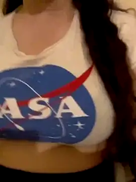 Snapshot of Zanoba-16 chatting on November 2025 03:23:01 AM Zanoba-16 online show from November 2025 03:23:01 AM