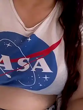 Snapshot of Zanoba-16 chatting on November 2025 03:28:02 PM Zanoba-16 online show from November 2025 03:28:02 PM