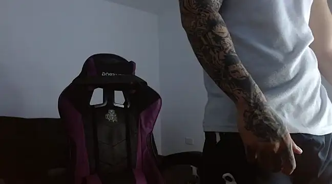 Sisoyalejo420 online show from March 2025 05:00:02 AM