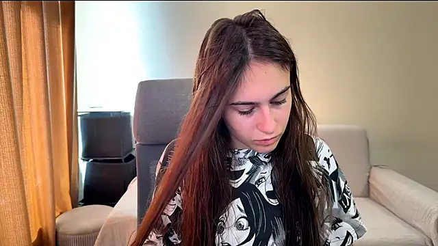 AliceKolltt online show from September 2025 07:45:02 AM