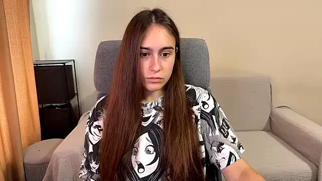AliceKolltt online show from October 2025 09:50:02 AM
