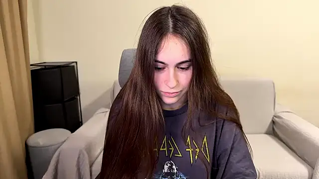 AliceKolltt online show from February 2026 05:06:02 PM