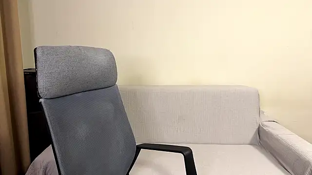 AliceKolltt online show from March 2026 09:32:02 PM