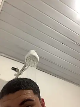 Casal Safado  online show from December 2025 04:29:01 AM