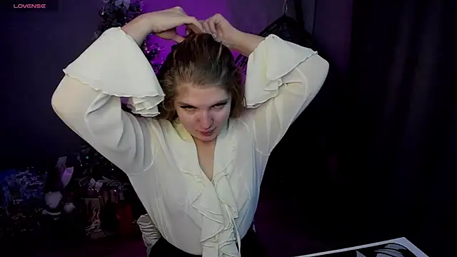 lily williamss online show from November 2025 12:09:02 AM