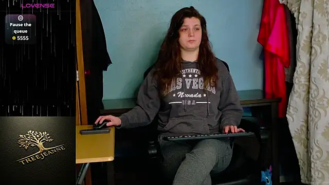 TreeJeanne online show from March 2026 01:58:02 PM