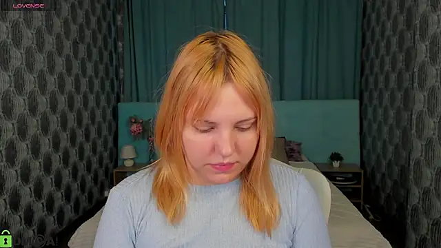 Stacy Luv online show from September 2025 01:05:01 AM